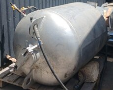 Sənaye tipli qumlama çəni (sandblasting pot)