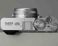 FUJIFILM X100VI Digital Camera